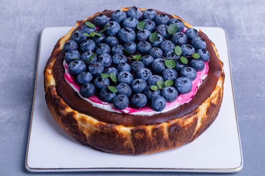 蓝莓巴斯克蛋糕