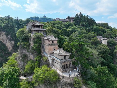 航拍平凉崆峒山