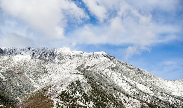 阿坝州高原雪山