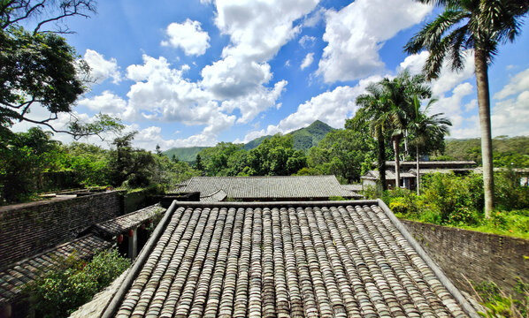 陆川谢鲁山庄