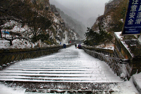 泰山十八盘台阶