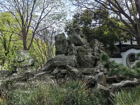 新塍小蓬莱公园十二生肖太湖石