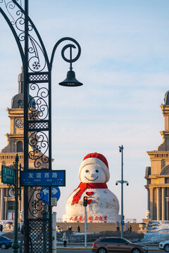 哈尔滨群力音乐长廊大雪人