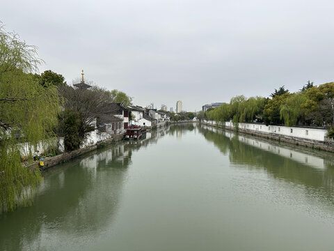 江南湖边风景