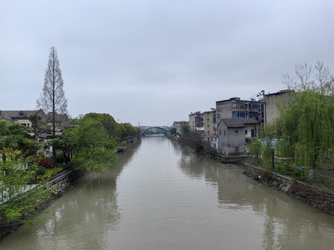 古运河两岸