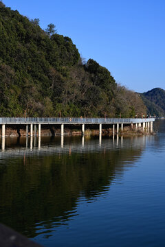 湖光山色