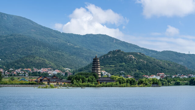 连云港花果山阿育王塔山水风景