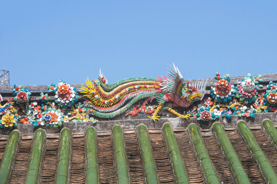 花鸟题材凤凰剪瓷