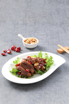 爆炒牛肉