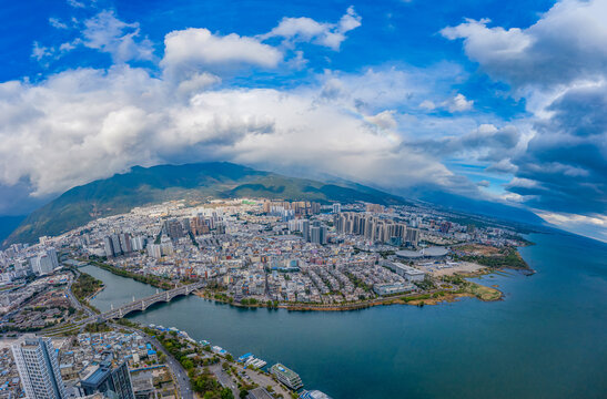 航拍云南大理洱海风光湖泊湿地