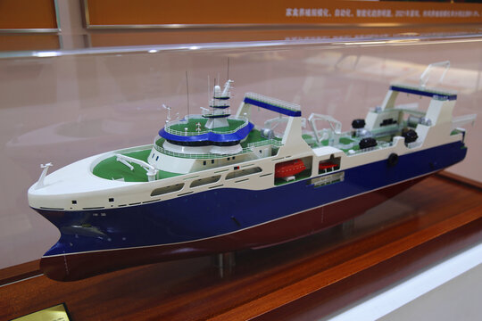 南极磷虾船模型