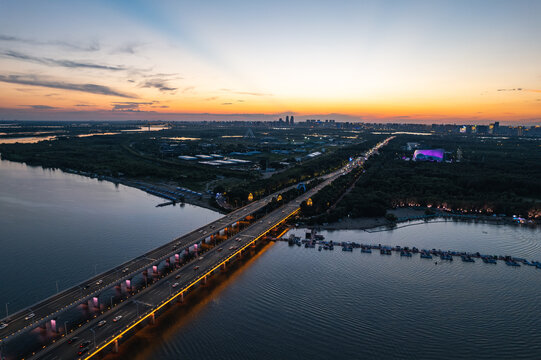 哈尔滨公路大桥城市夜景