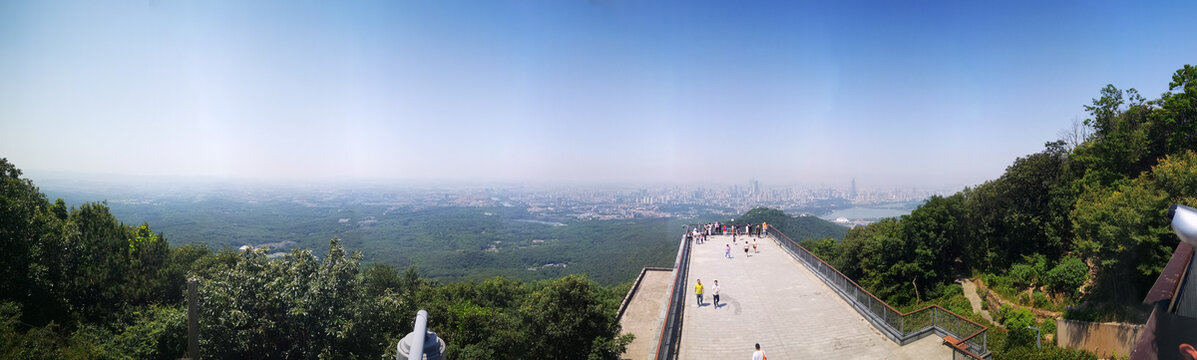 南京紫金山山顶风光