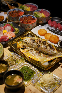炸鱼香煎鳕鱼日本料理美食