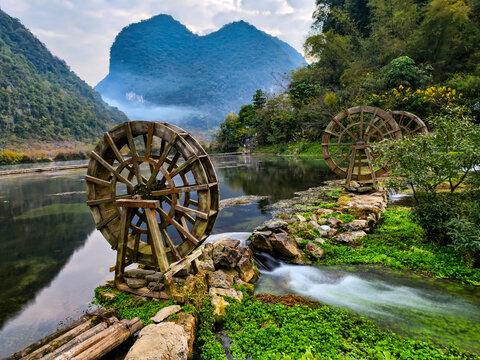 广西靖西鹅泉喀斯特山水风光