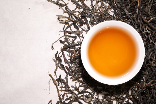 生茶茶杯湯色