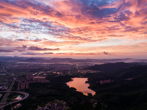 珠海金台寺火烧云航拍