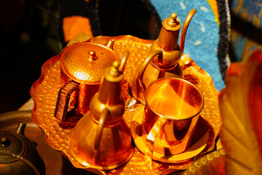 铜质茶具