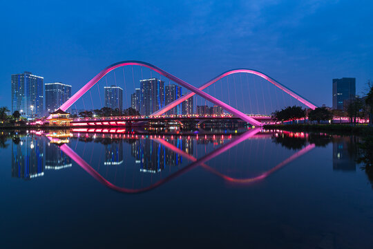 广州南沙蕉门公园地标建筑夜景