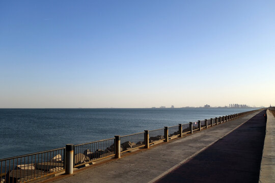 平静的海平面