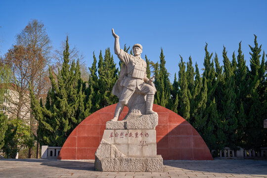 战士雕像