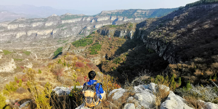 徒步旅人