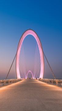 南京眼步行桥建筑夜景