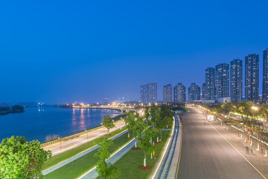 南京眼步行桥建筑夜景