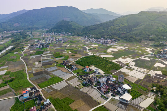 春日五彩田园自然风光景色秀丽