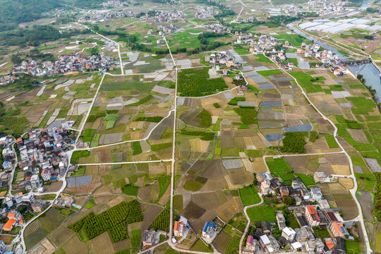 春日五彩田园村庄风光景色秀丽