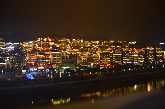 茅台镇夜景