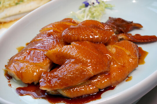 砂锅焗豉油鸡