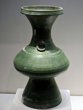 绿釉陶壶