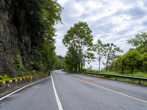 山区公路