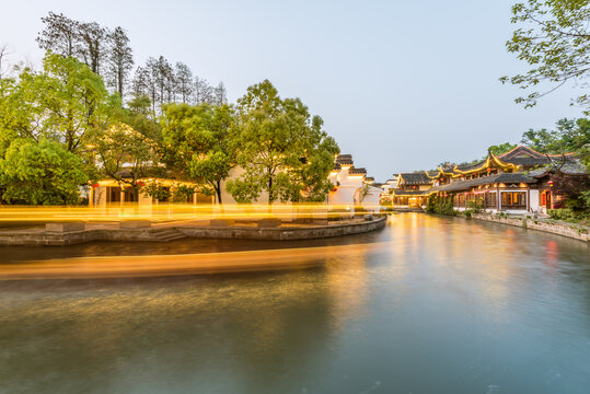 南京白鹭洲公园古建筑夜景