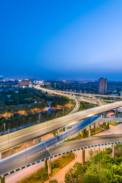 南京的立交桥城市建筑夜景