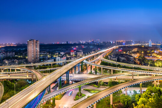 南京的立交桥城市建筑夜景