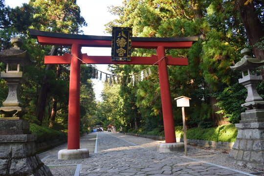 日本神社木制鸟居