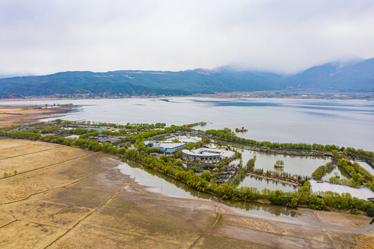 航拍云南丽江拉市海湿地公园