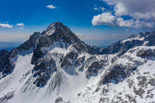 航拍云南丽江玉龙雪山冰川积雪