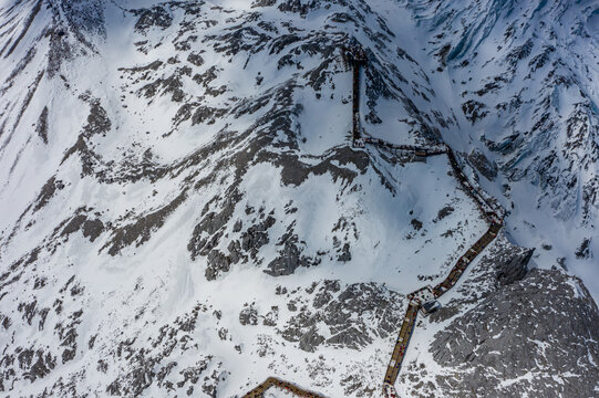 航拍云南丽江玉龙雪山冰川积雪