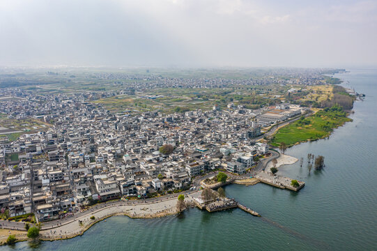 航拍云南大理洱海生态廊道美景