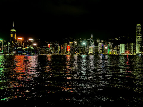 维多利亚港湾夜景灯光