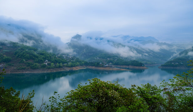 湖北宜昌长阳清江山水自然风光