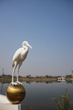 成都东安湖体育公园白鹤雕塑