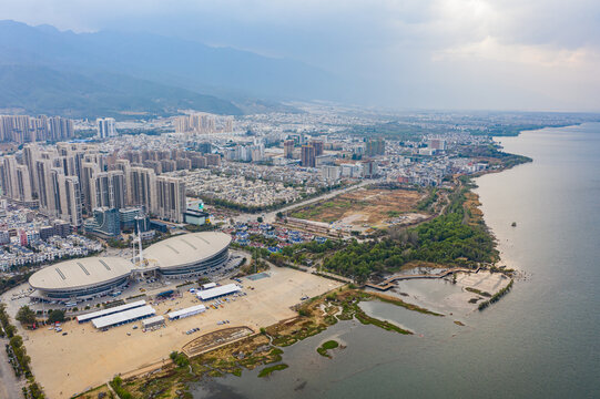 航拍云南大理洱海高原淡水湖泊