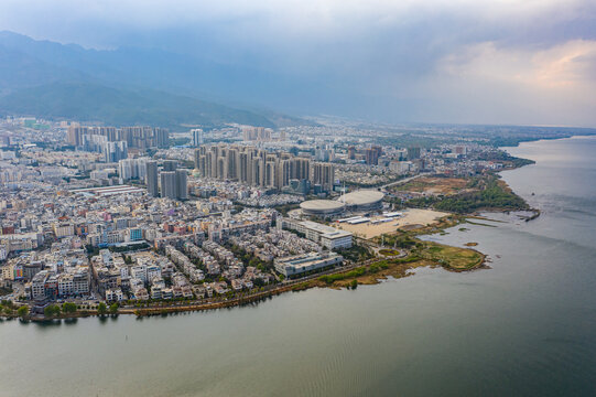 航拍云南大理洱海高原淡水湖泊