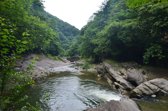 潜龙十八潭