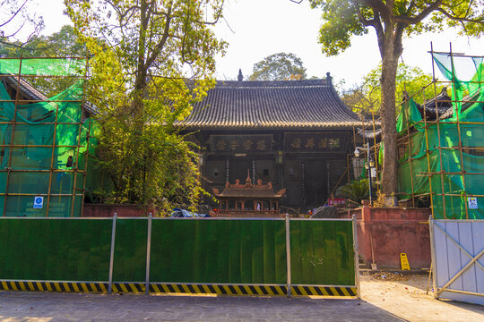 维修中的新津观音寺