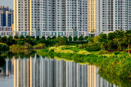 湖畔住宅小区